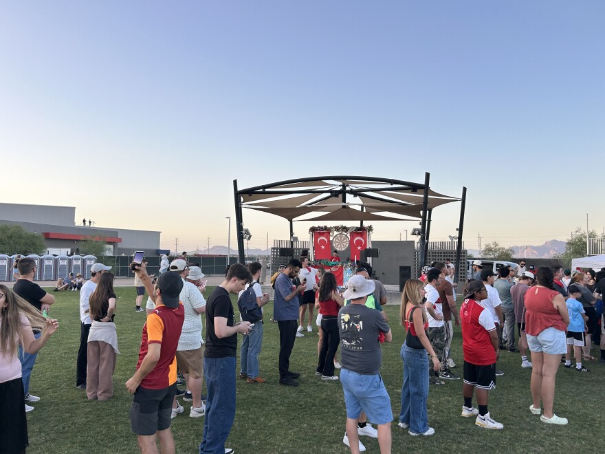 Picture of crowd