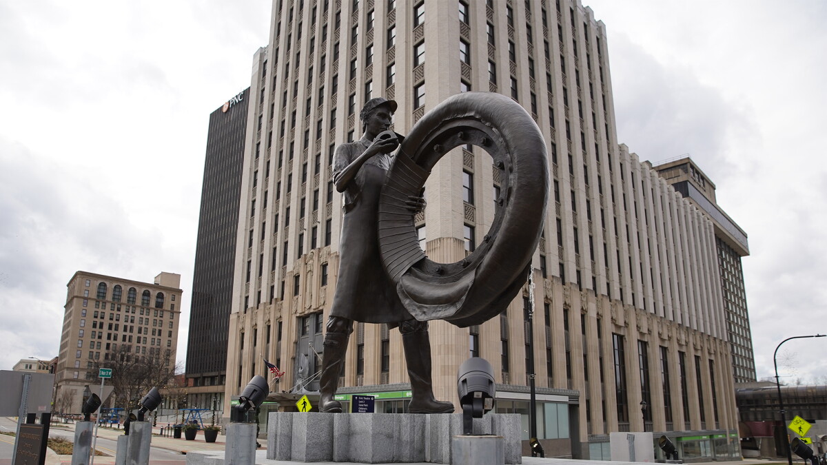 For Akron, reducing gun violence starts by targeting illegal weapons, leaders say - Vimarsana News