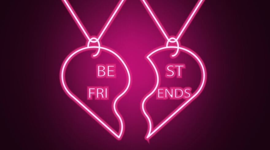 best friends heart necklace