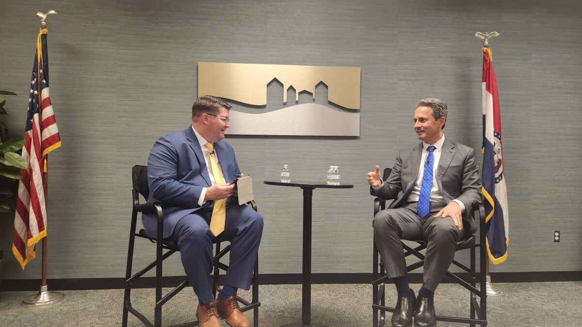 Federal Reserve Bank of St. Louis president shares his view on the economy  during Springfield visit