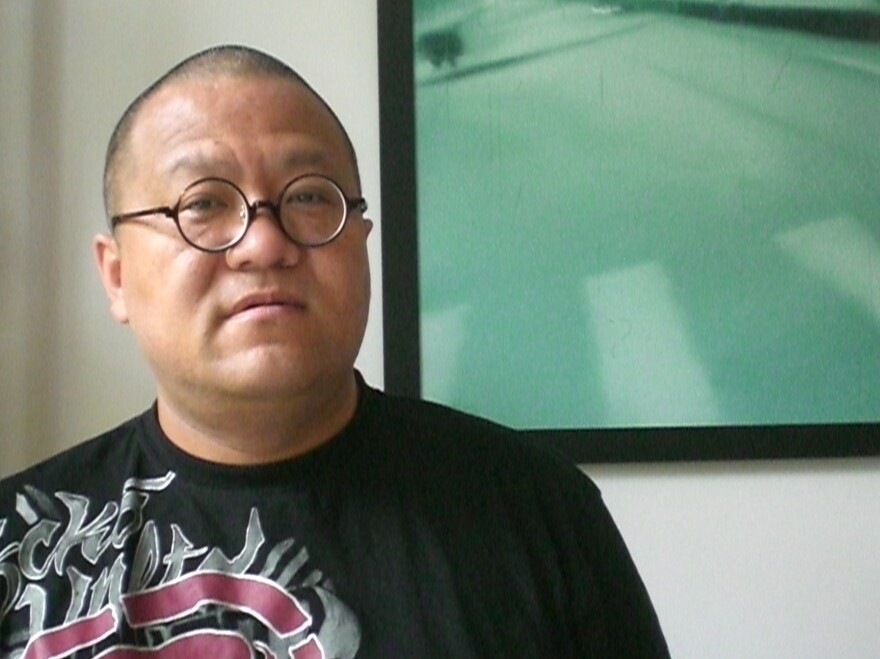 Yang is the grandson of a revolutionary martyr who joined the Communist Party in 1925. He launched his project in memory of his father, who died after a confrontation with officials from his mother's work unit.