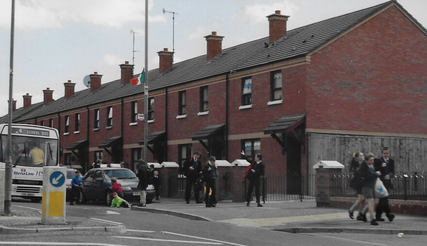 Catholic neighborhood Belfast 1998