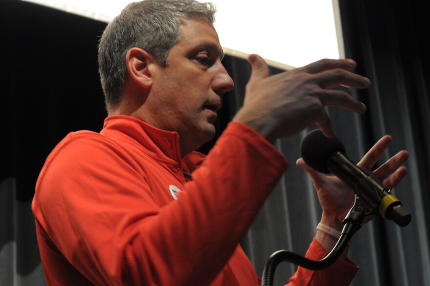 10202018-Tim-Ryan-Moms-Demand-Action-Matt-Richmond-ideastream.jpg