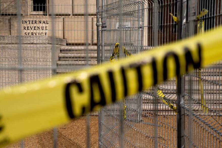 The IRS will be using photos to verify the identification of people who want to set up an account with the IRS in order to see their past returns or to get information about child tax credit payments.