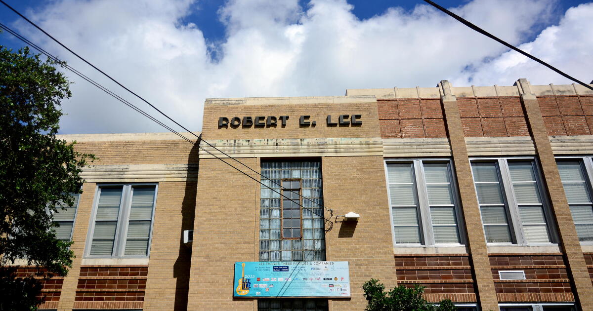 Community Votes to Rename Robert E. Lee Elementary School KUT Radio