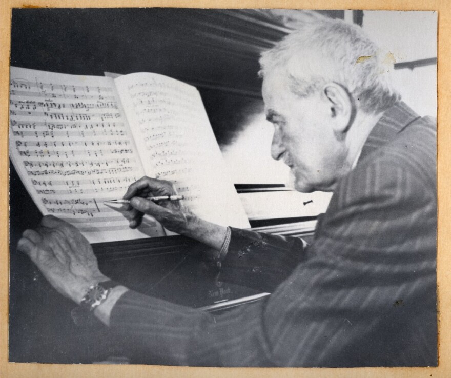 COMPOSER-img-1024x858.jpg