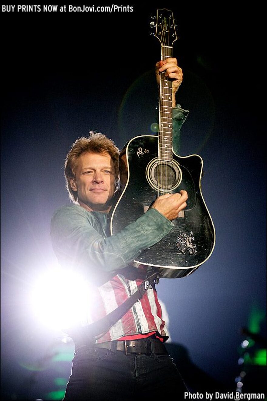 bon-jovi-onfacebook.jpg