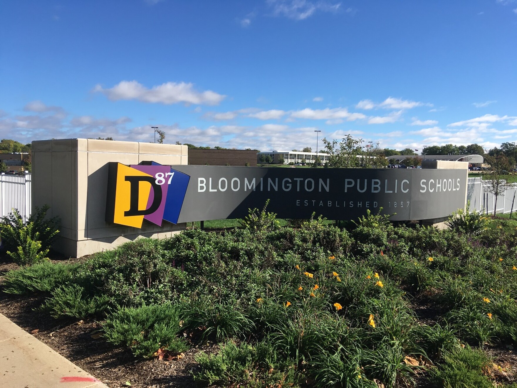 District 87 Adopts Tax Levy; Earns Mental Health Grants WGLT