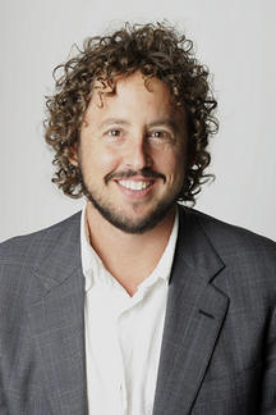 Allen Salkin is an investigative journalist who's hosted a video series for AOL's Slashfood blog and written for <em>The New York Times</em>.