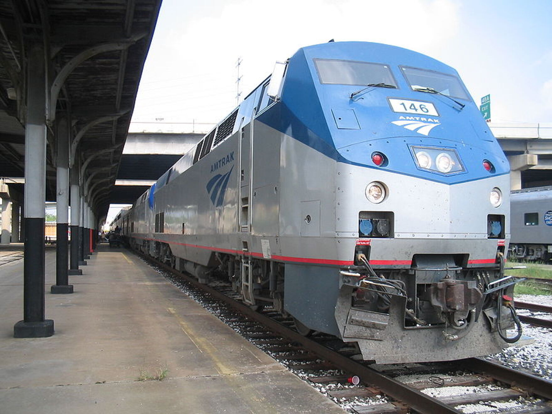 Amtrak, Train