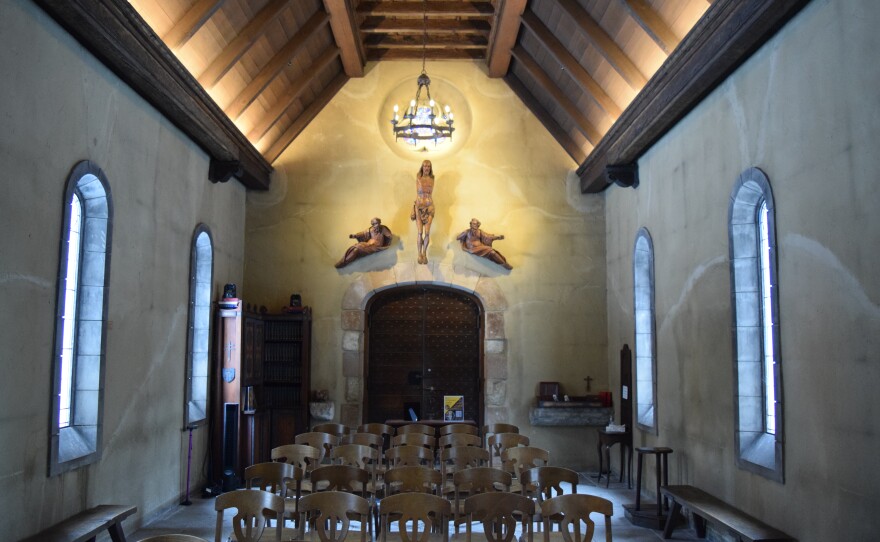 The chapel's nave (seating area) was elongated when it was first rebuilt at Marquette in 1966 and again elongated in 2018.