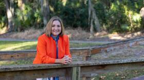 Dr. Jennifer Hunt currently serves as the interim dean at the University of Florida College of Medicine.