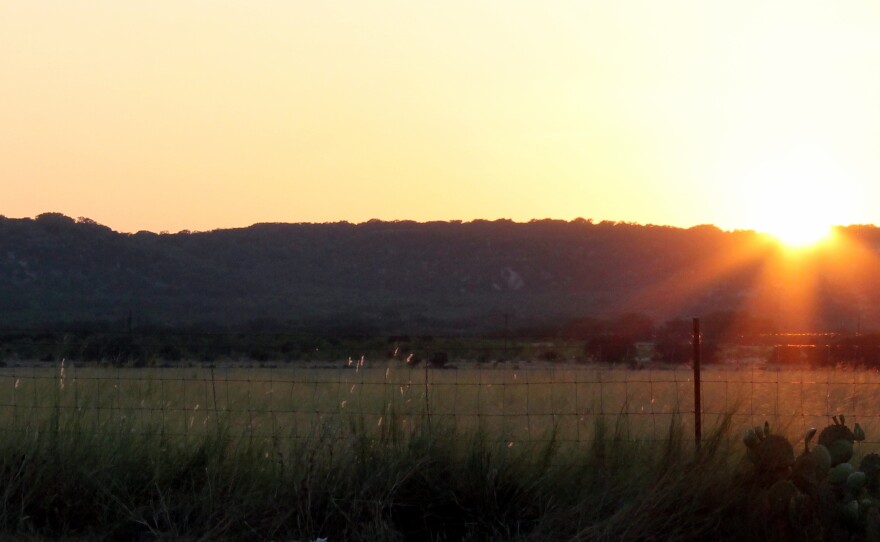 072815_mesas_near_junction_0.jpg