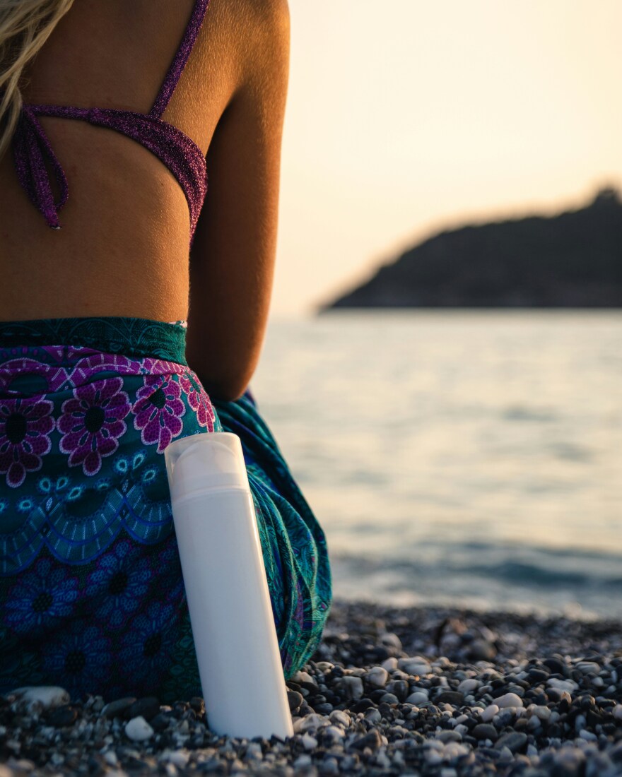 Gen Z adults appear more likely to tan, but experts warn of risks for UV exposure and 'viral' tanning trends | KBIA Gen Z adults appear more likely to tan, but experts warn of risks for UV exposure and 'viral' tanning trends | KBIA