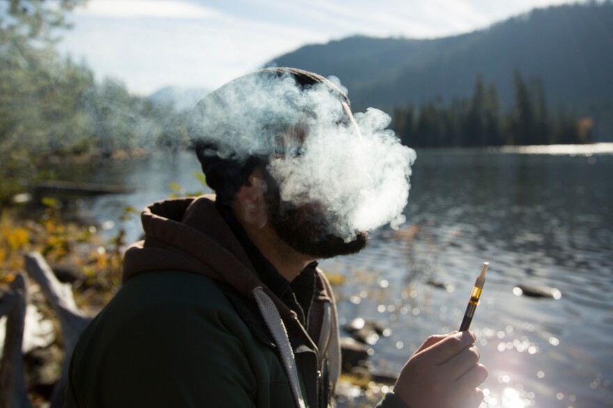 Fear Of Contracting Coronavirus Propels Some Smokers To Quit | KERA News Fear Of Contracting Coronavirus Propels Some Smokers To Quit | KERA News