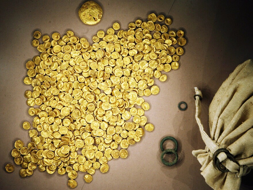Coins of the Celtic Treasure are on display at the local Celtic and Roman Museum in Manching, Germany, May 31, 2006. A senior official said Wednesday that organized crime groups were likely behind the theft of a huge horde of ancient gold coins stolen from a museum in southern Germany this week.