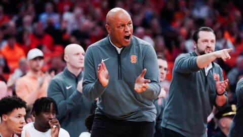 Adrian Autry (center) coaches Syracuse against Pittsburgh on Saturday, March 7. Autry was fired Tuesday after failing to reach the NCAA Tournament in each of his three seasons as head coach.