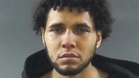 Rayvon Malik Robbins, 27