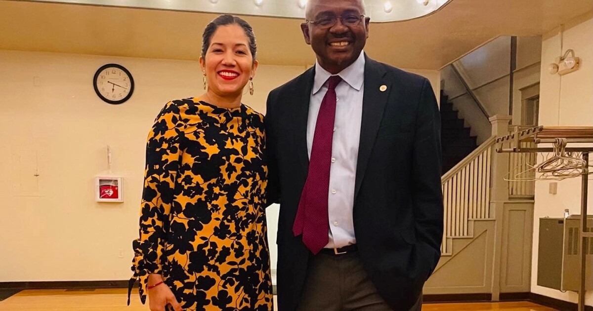 Preguntas y respuestas: Periodista espera que un nuevo blog atraiga a más hispanohablantes a eventos en Bloomington – Normal