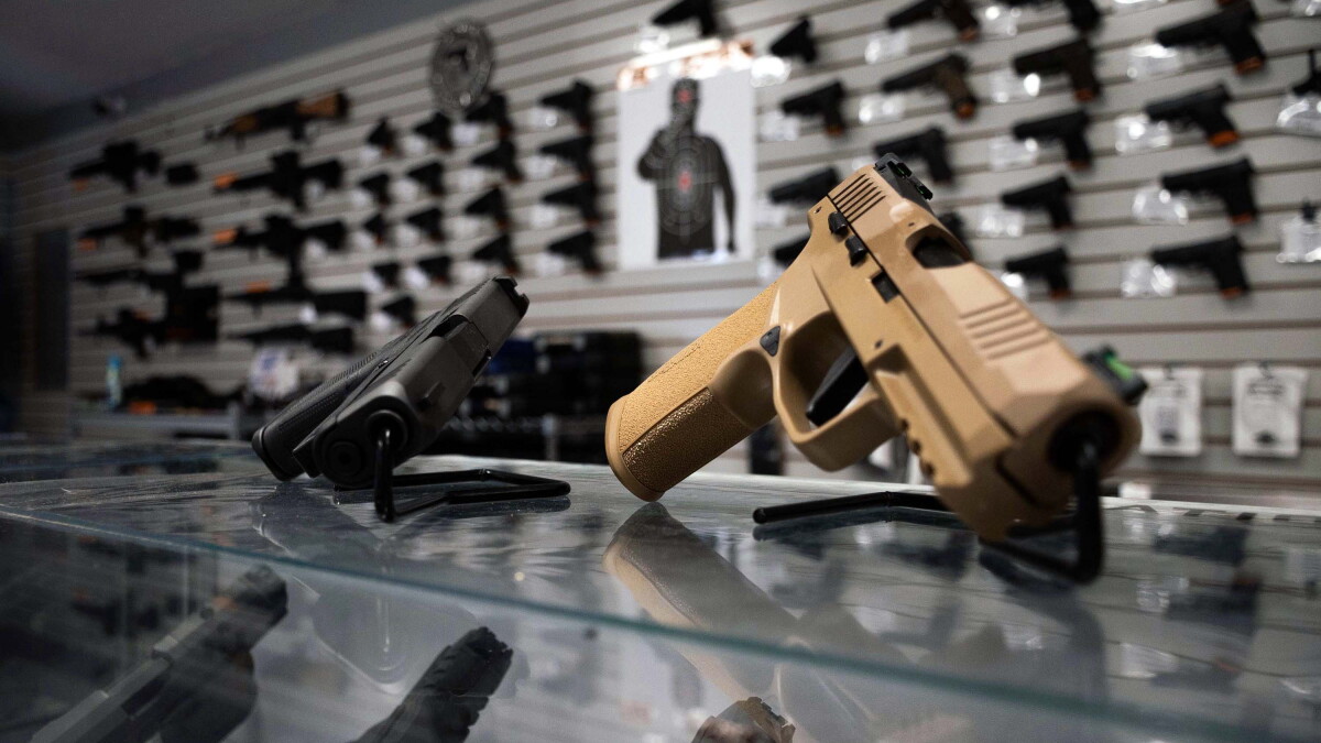 Florida law making gun carry permits optional leads to dramatic drop in safety classes - Vimarsana News