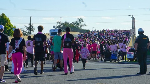More than 1,000 people flooded the streets of Celebration Pointe on Saturday morning for the annual Making Strides Against Breast Cancer walk, raising awareness and showing support for survivors and those currently undergoing treatment. (Krystal Felix/WUFT News)