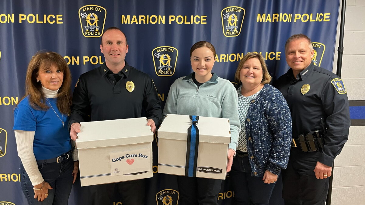 Illinois FOP Auxiliary Delivers Care Boxes - Vimarsana News