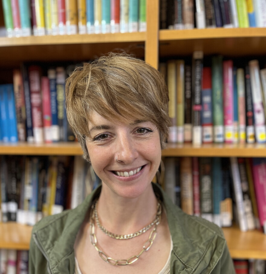 Aly Thompson, 2026 recipient of the Jean Ramseyer Award for Excellence in Approaches to Teaching and Learning.