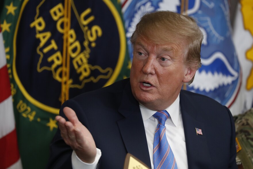 AP_190405_Trump_Immigration.jpg