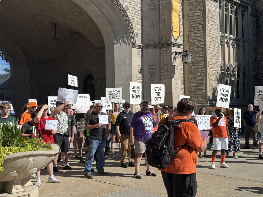 Unionized workers rally outside the University of Missouri’s Memorial Union on September 3, 2026.