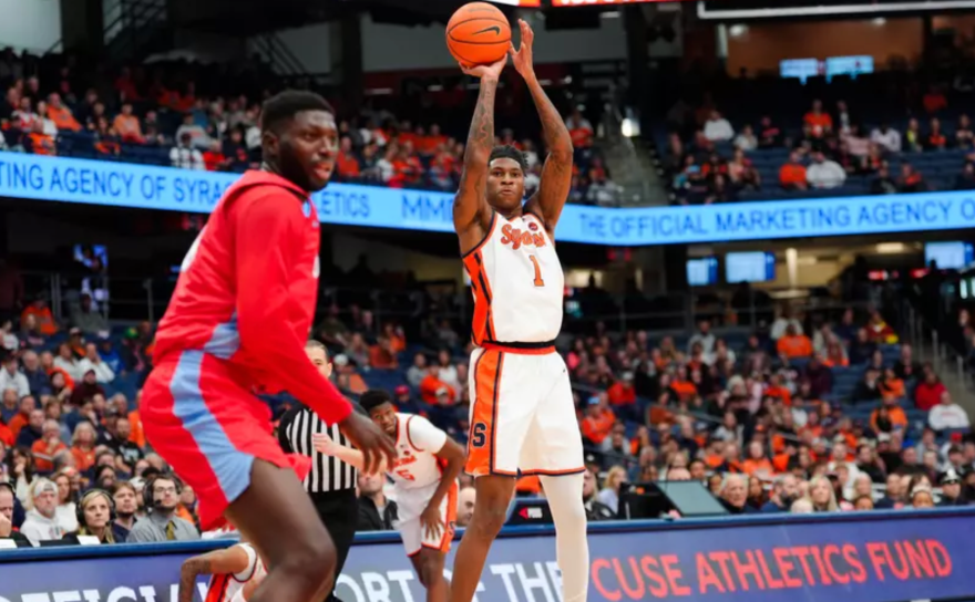 Donnie Freeman (1, White) shooting a jumper vs Delaware State