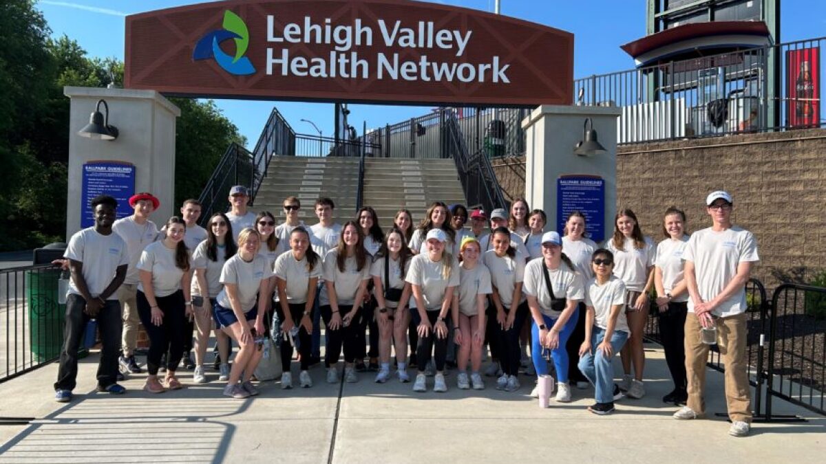 Intern Impact Day Brings Together Hundreds of Volunteers | WDIY Local News