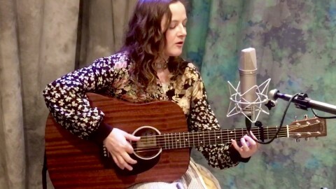 Singer-songwriter Maidin from Union City, NJ