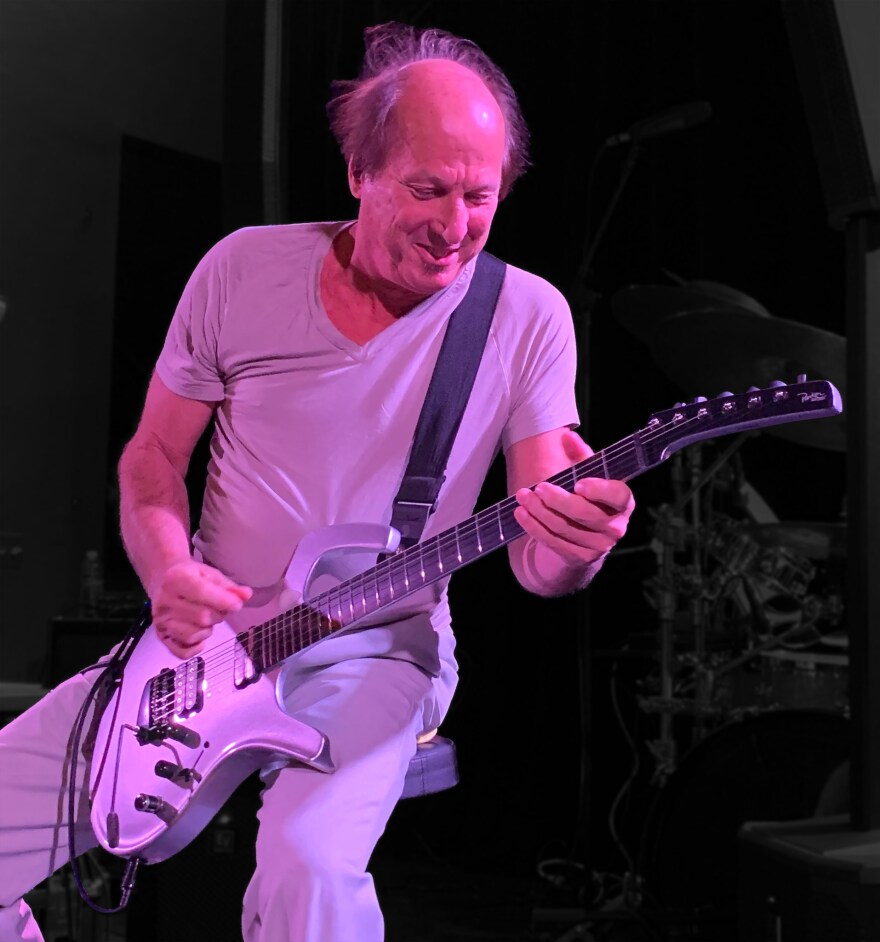 Adrian Belew