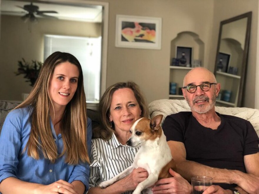 <p>Chérie Renee Hawes with her mom and dad, Frances and Phillip.</p>