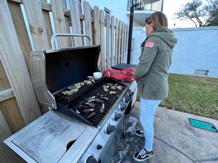 Ana Shellem grilling