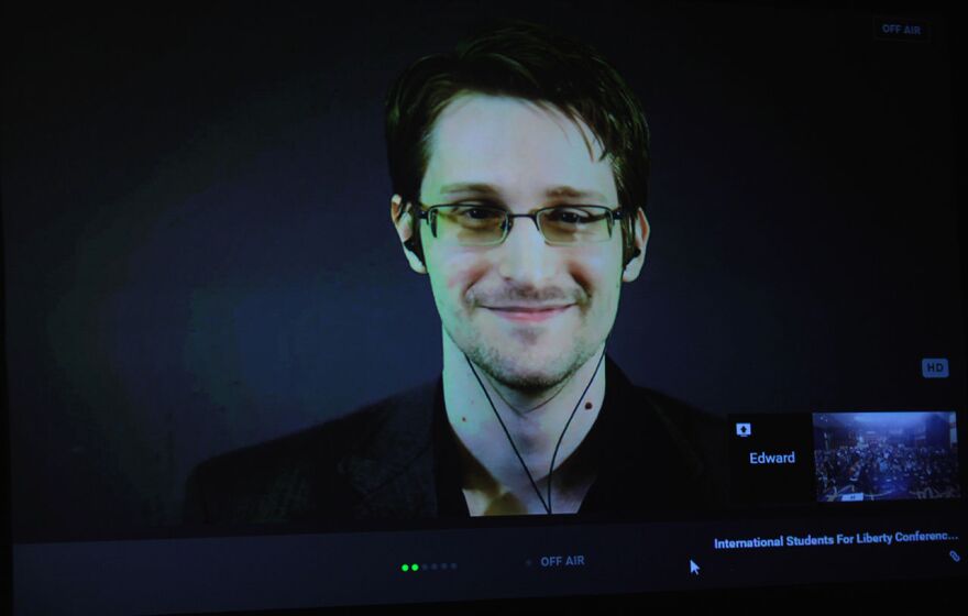 edward_snowden_conference_2015_-_credit_commons.wikimedia.org_.jpg