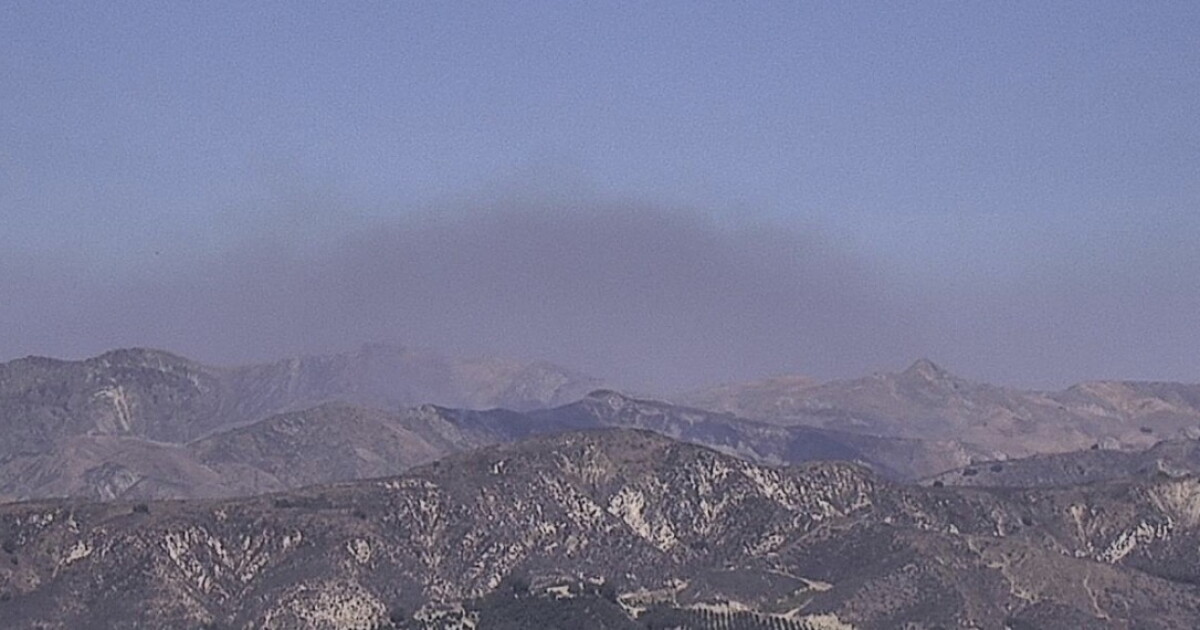 Firefighters mopping up brush fire in eastern Ventura County, near Lake Piru