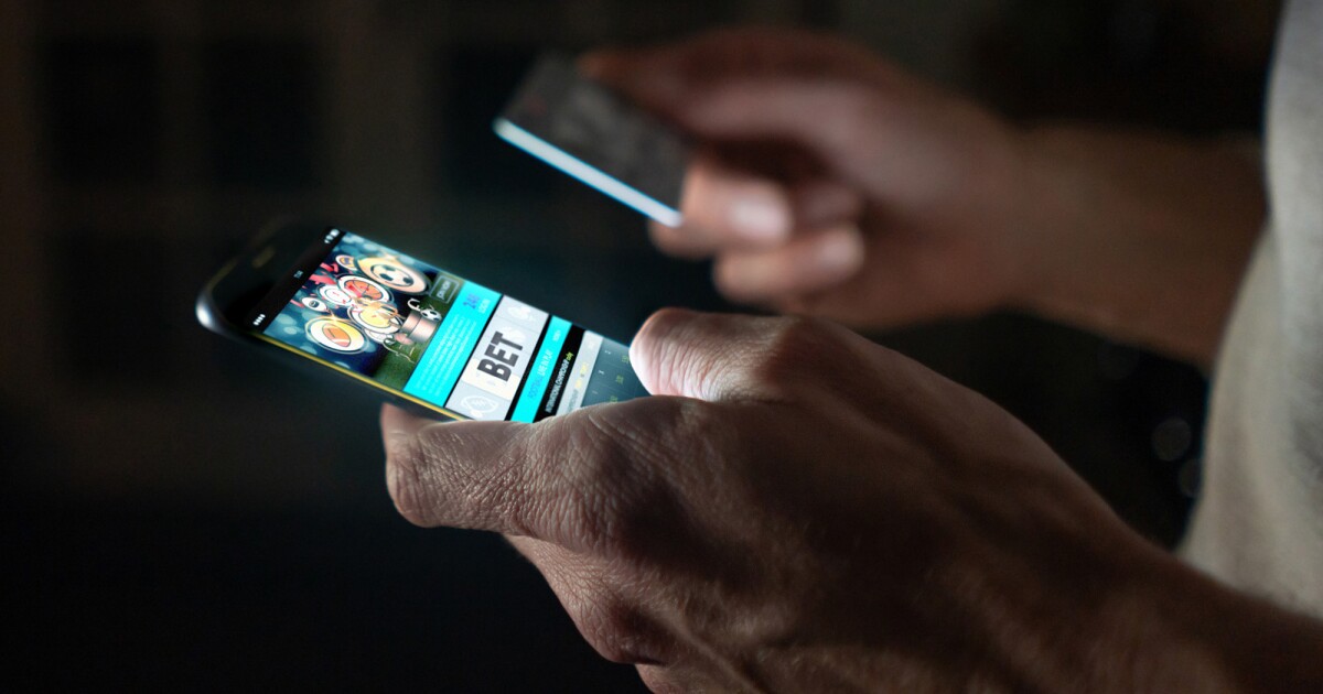 Arizona cracks down on 5 gambling websites for alleged unauthorized activities
