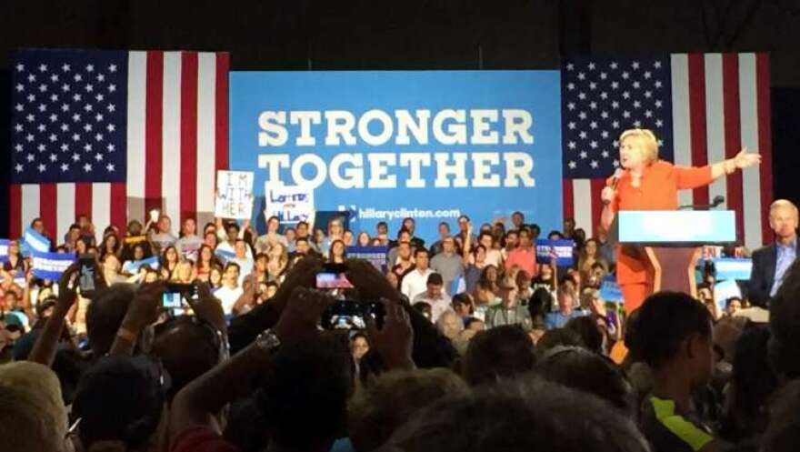 Clinton visits central Florida as part of multi-city tour across the state. Photo: Renata Sago.