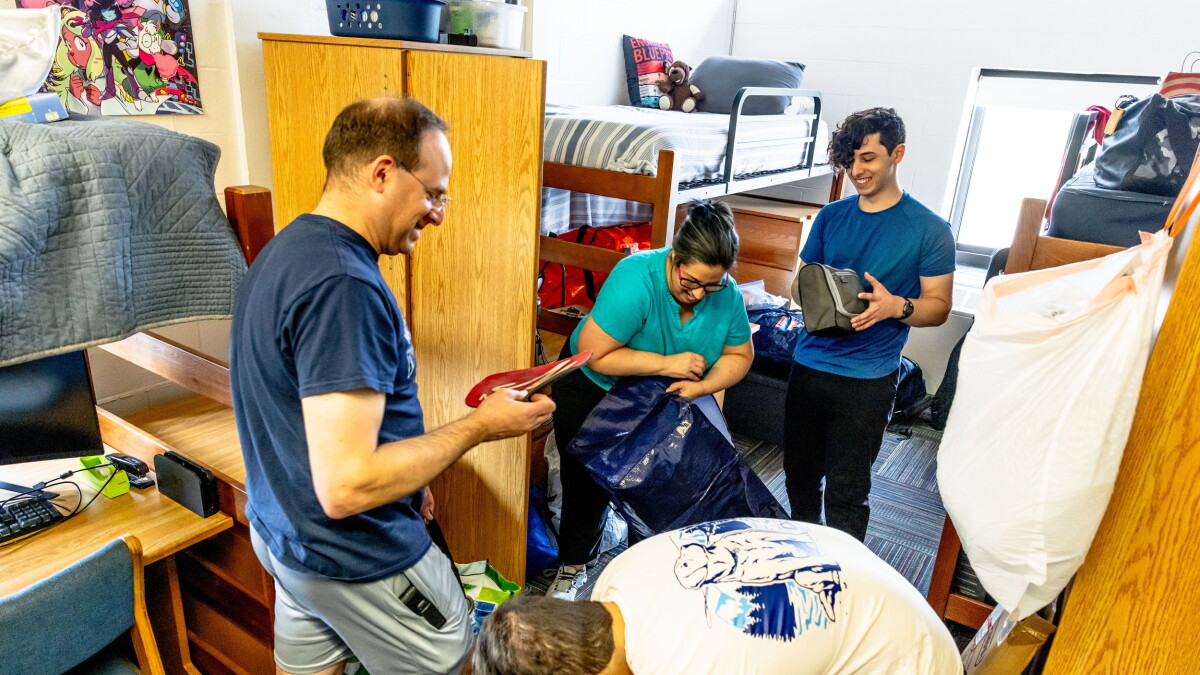 Helping your kid navigate the transition to college doesn't make you a helicopter parent