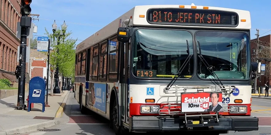 A Chicago Transit Authority bus leaves a stop on the city’s North Side.