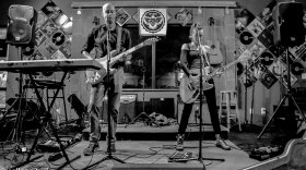 Frankie Colt and Xid and the 25 perform at Old Soul Brewing in Fort Myers