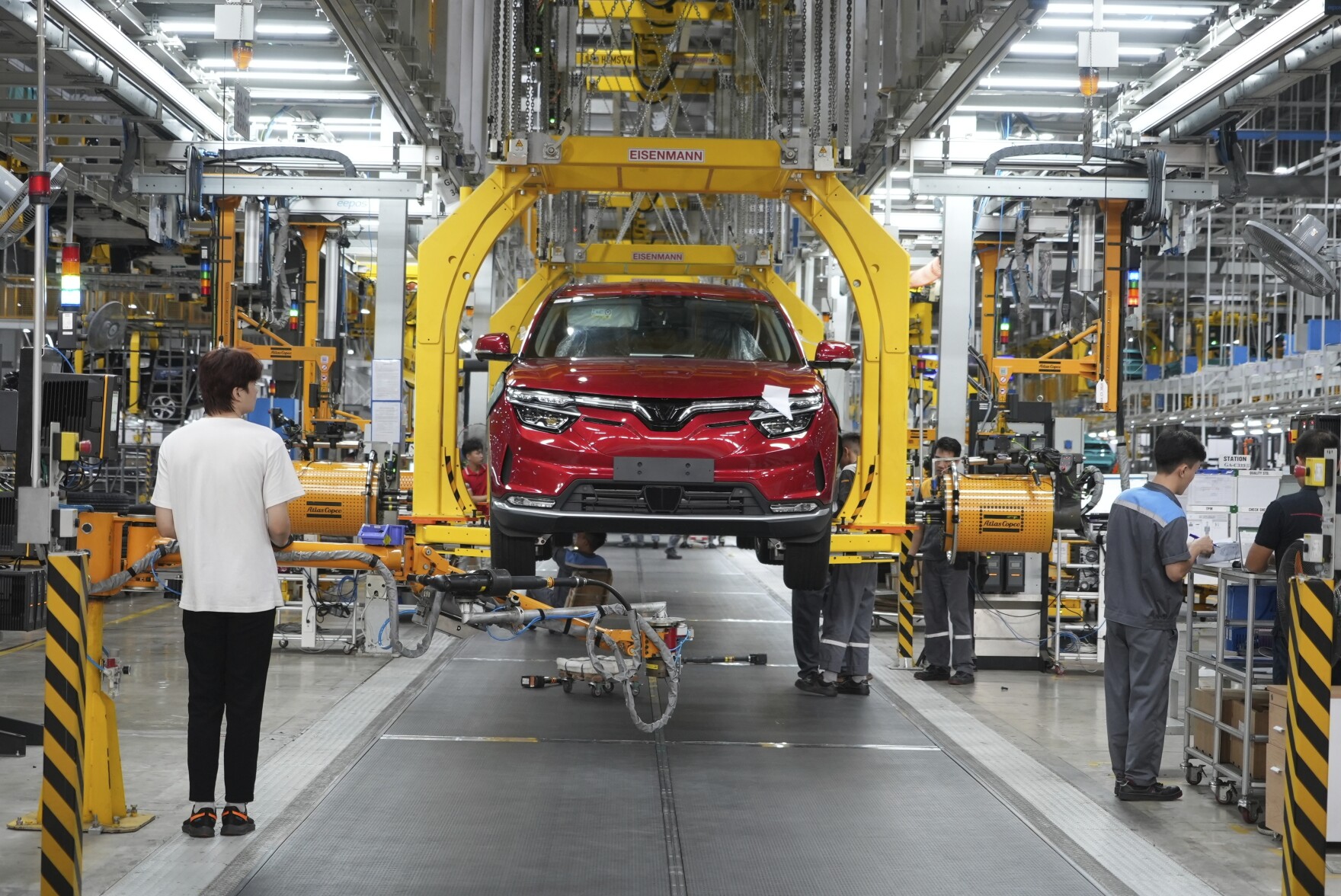 Vietnam's Vinfast committed to selling EVs to US despite challenges ...