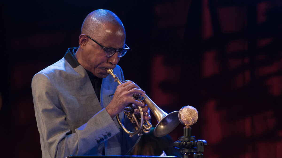 Ron Miles, cornetist who imbued modern jazz with heart and soul, dies at 58 - Vimarsana News