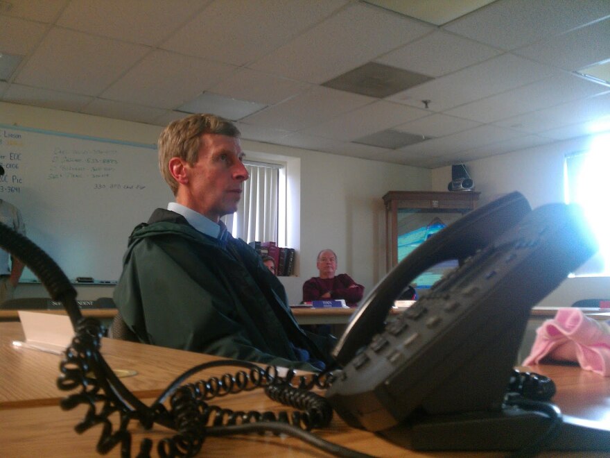 Governor Lynch being briefed at Bedford's emergency operation center