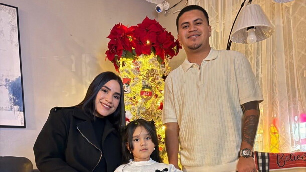 Ydienays Dominguez with her daughter Zoeh and her husband Anderson.