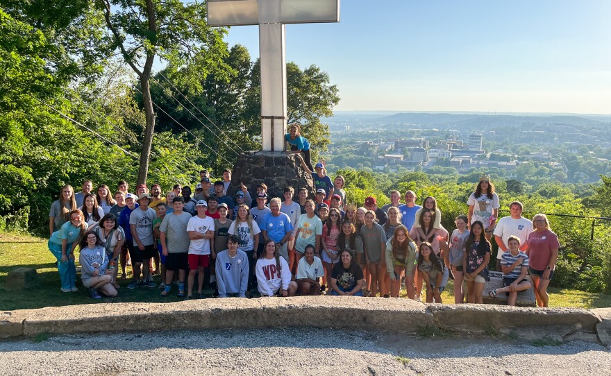 Ozark Mission Project group photo at Mount Sequoyah Cross.