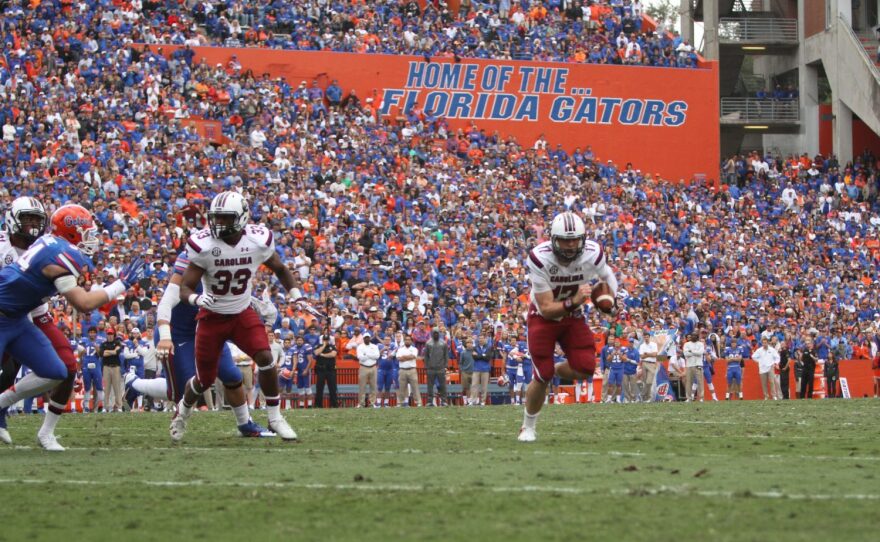 Thompson runs in the game-winning touchdown in OT.