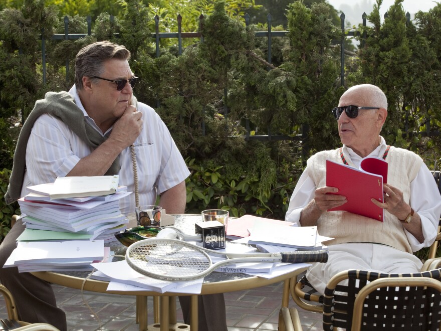 Hollywood veterans John Chambers (John Goodman) and Lester Siegel (Alan Arkin) agree to help the CIA stage a fake movie production.