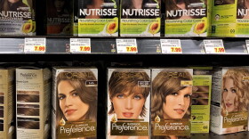 Thinking about dyeing your hair in quarantine? A Bloomington salon owner says to steer clear of store-bought box dyes.